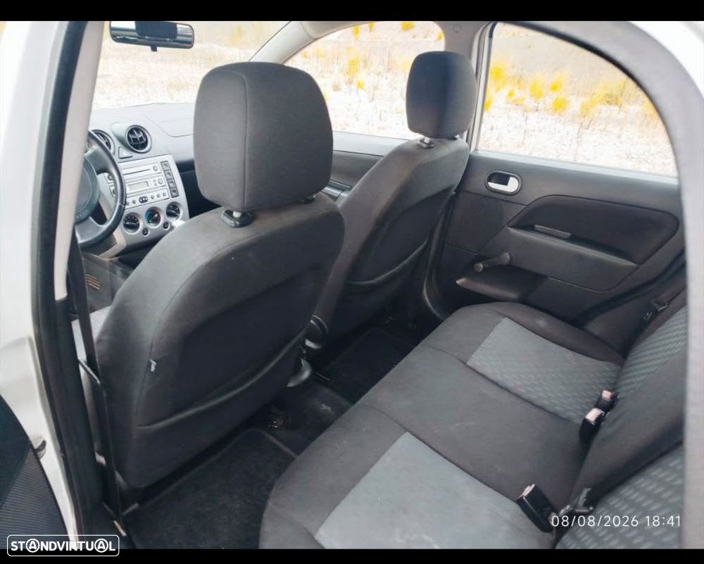 Ford Fiesta 1.25 Ambiente - 4