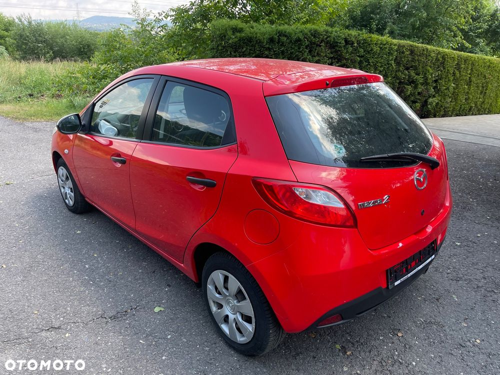 Mazda 2 - 5