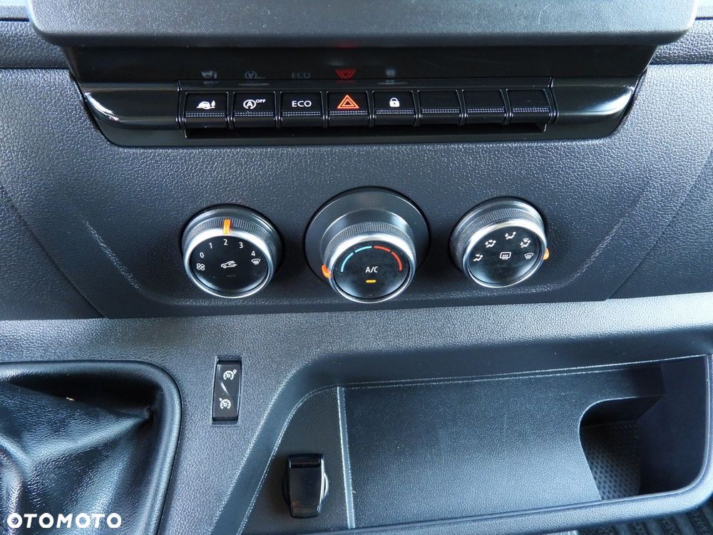 Renault MASTER PLANDEKA 10 PALET WEBASTO TEMPOMAT LEDY KLIMATYZACJA  165KM - 34
