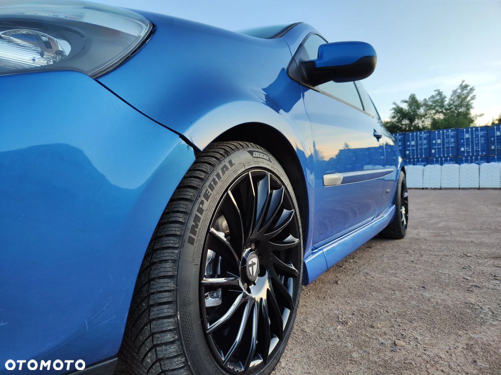 Renault Clio 1.5 dCi 105 FAP Gordini - 3