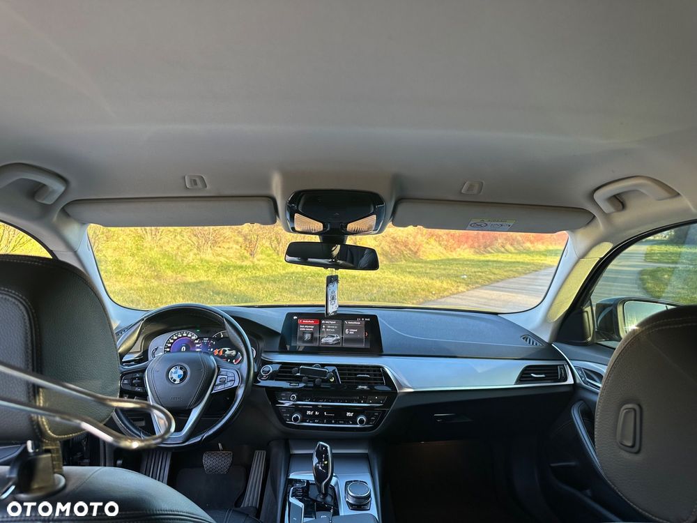 BMW Seria 5 520d Luxury Line sport - 28