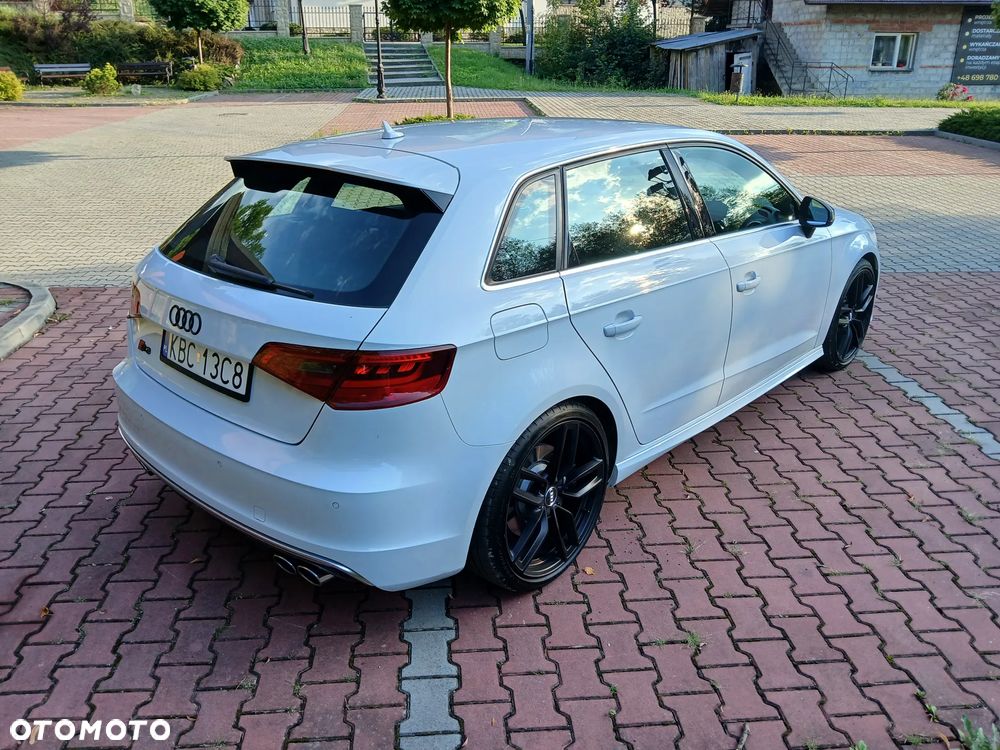 Audi S3 S tronic - 13