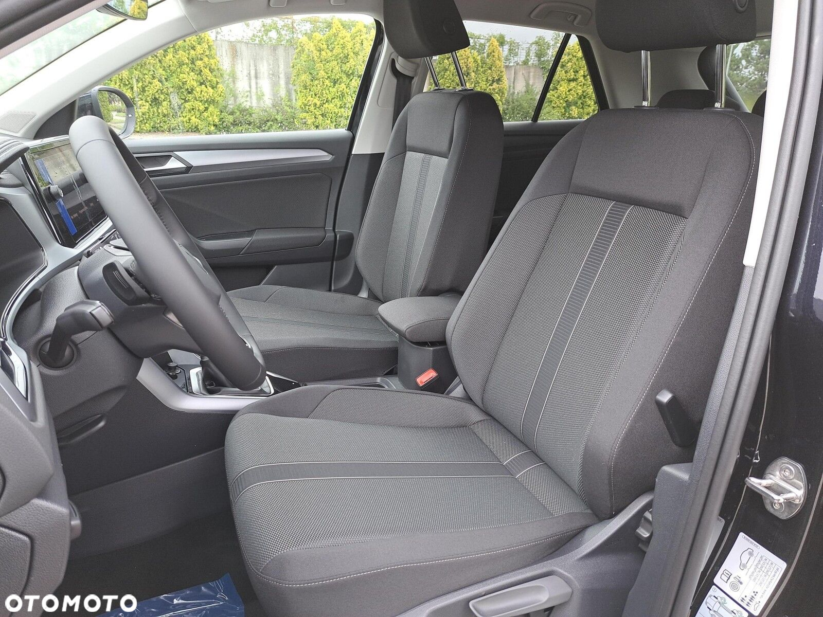 Volkswagen T-Roc 1.5 TSI Life Plus DSG - 11