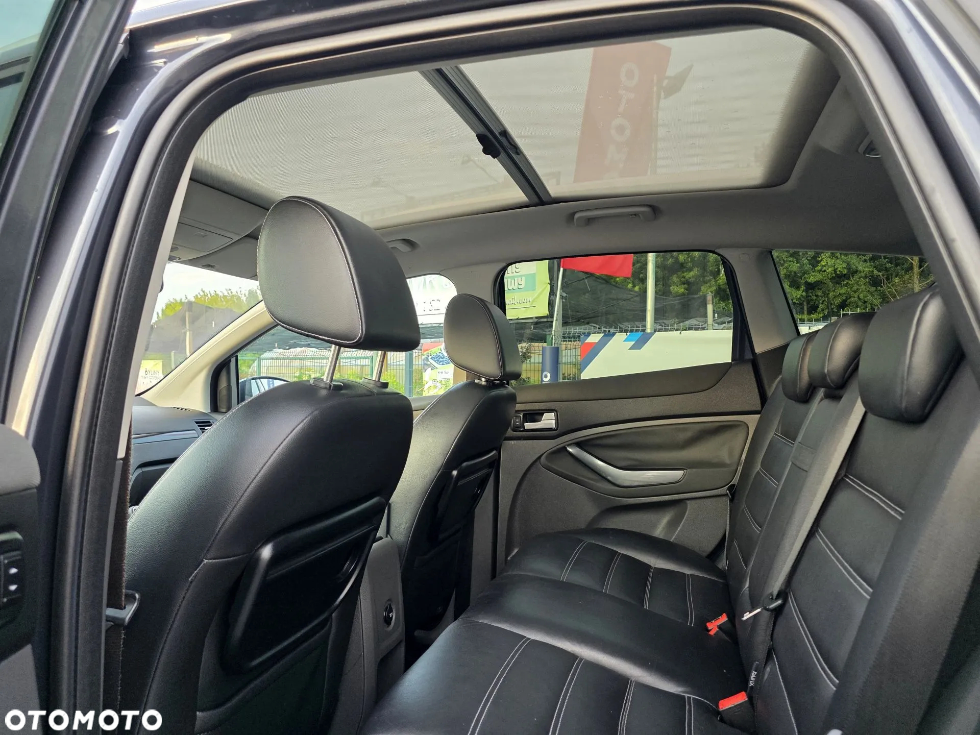 Ford Kuga 2.0 TDCi 2x4 Titanium - 10