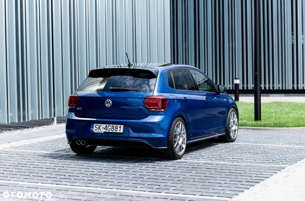 Volkswagen Polo - 17