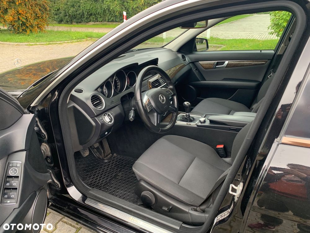 Mercedes-Benz Klasa C 200 CDI DPF BlueEFFICIENCY - 10