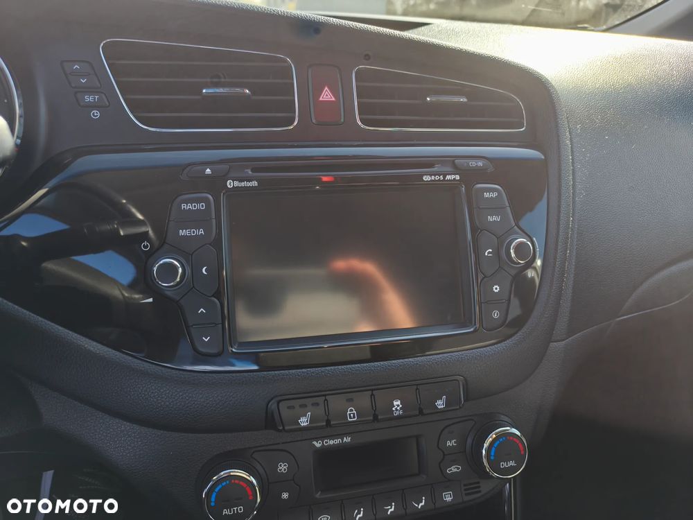 Kia Ceed 1.6 GDI Business Line - 6