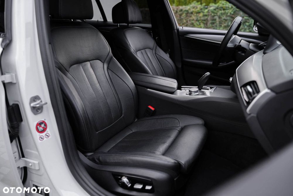 BMW Seria 5 520d xDrive Sport Line - 8