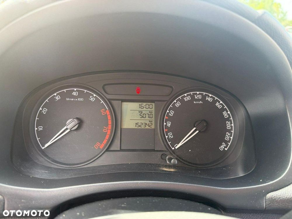 Skoda Fabia - 8