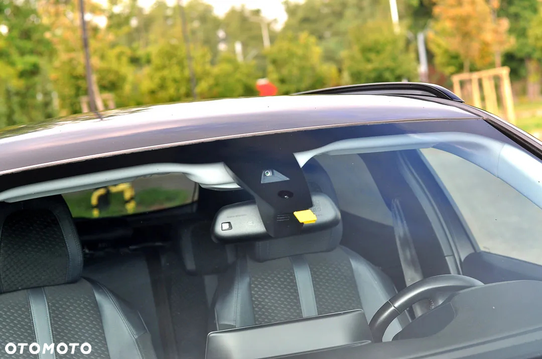 Peugeot 2008 BlueHDi 130 Allure S&S EAT8 - 10