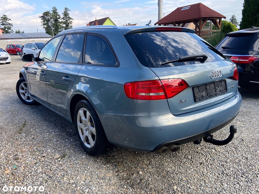 Audi A4 2.0 TDI DPF Attraction - 2