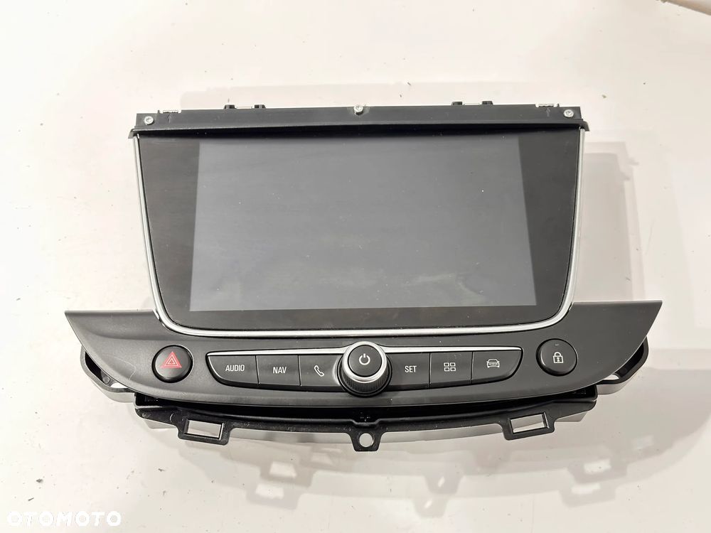 Wyświetlacz radia nawigacji ekran YQ00236277 Opel Crossland X 20r. 1.5 CDTI