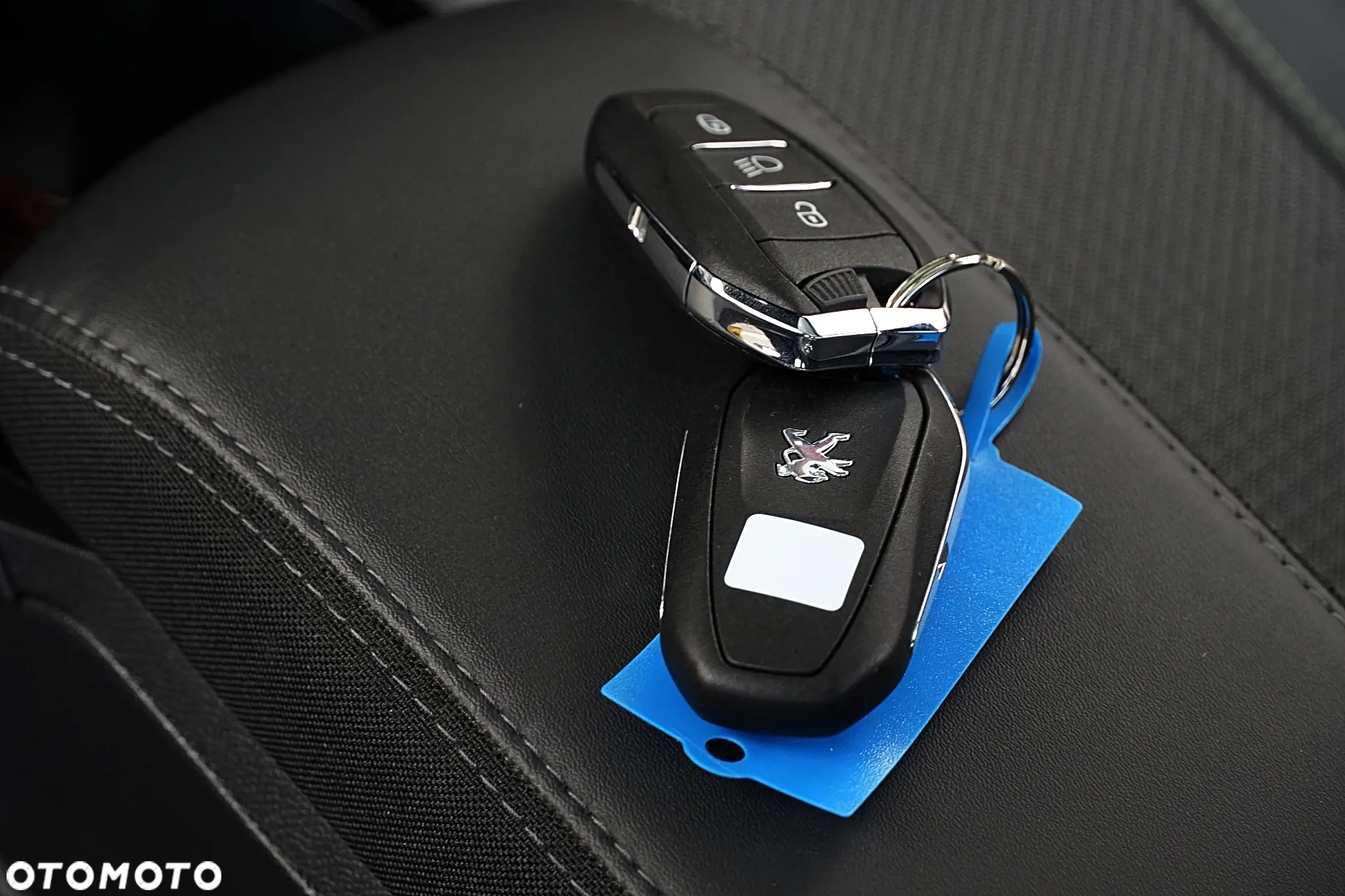 Peugeot 208 PureTech 100 EAT8 GT Pack - 30