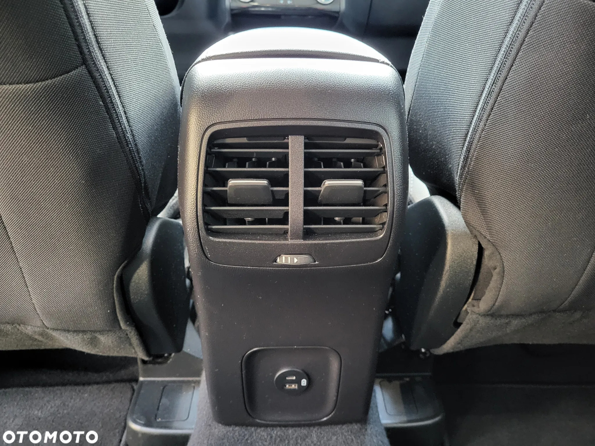 Ford Escape 1.5 EcoBoost AWD SE - 27