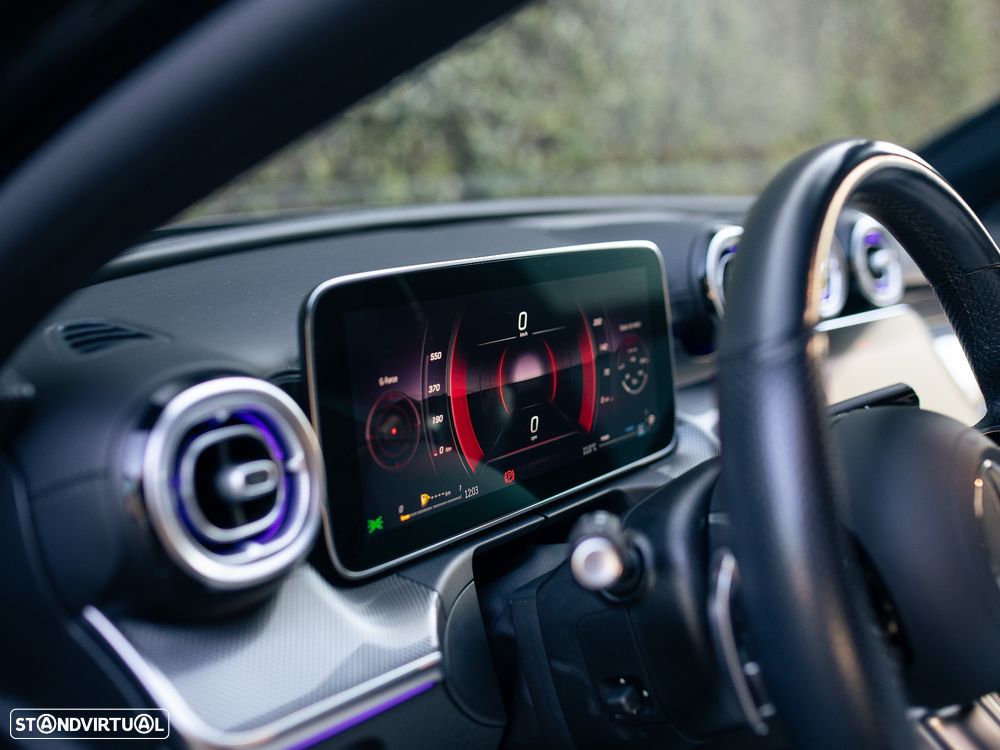 Mercedes-Benz C 300 d AMG Line - 33