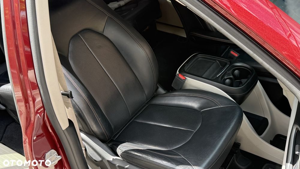 Chrysler Pacifica - 34