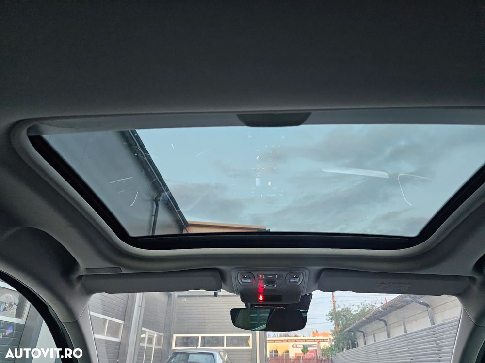 Renault Megane Blue dCi 116 Intens - 25