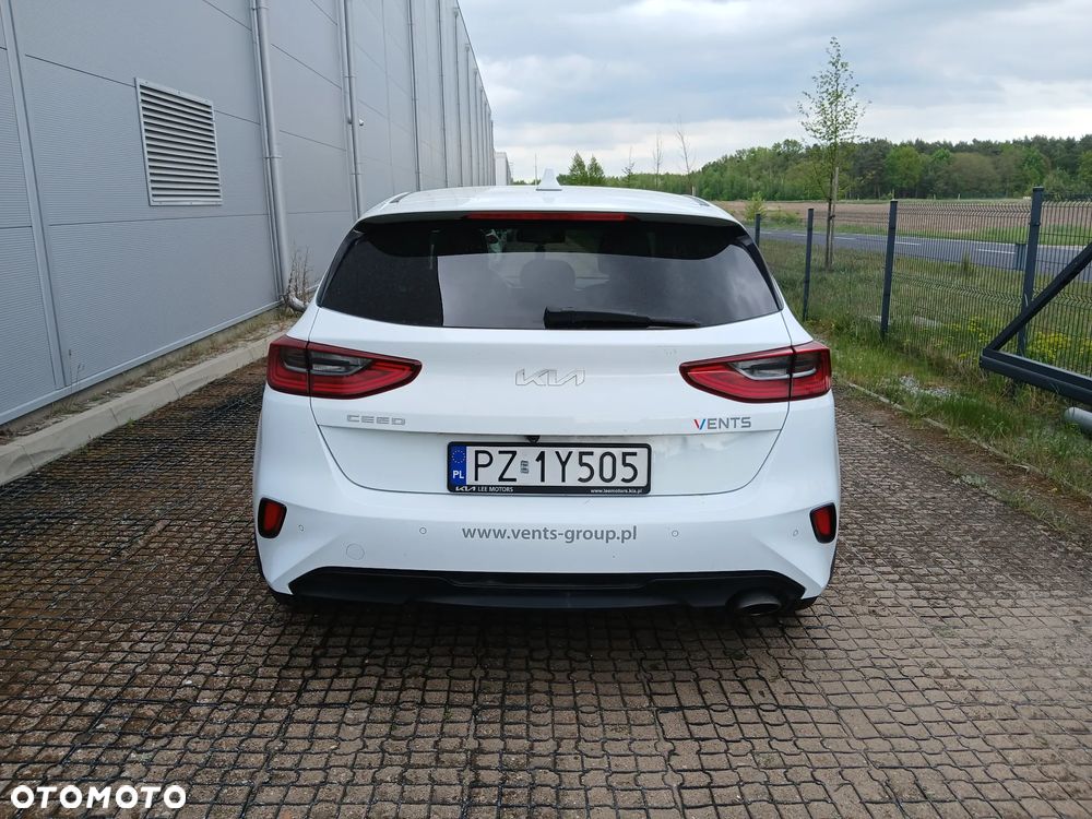 Kia Ceed 1.5 T-GDI M - 5