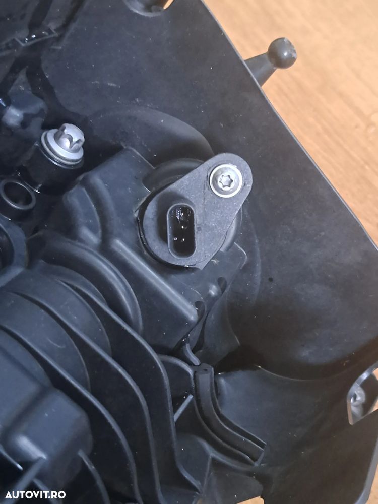 Capac chiuloasa / culbutori cu buson ulei si senzor pozitie Original BMW varianta in 3 pistoane motor B37 F20 F1 F45 F46 F48 F56 F55. F54 F57 F60 - 4