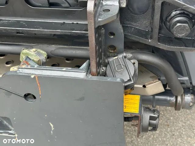 Mercedes-Benz Arocs 2040 4x4  – Meiller  | Euro 6c | płyta czołowa do montażu pługu, osprzętu zimowego lub komunalnego | Automat | Resory stalowe (Blatt-Blatt) - 13