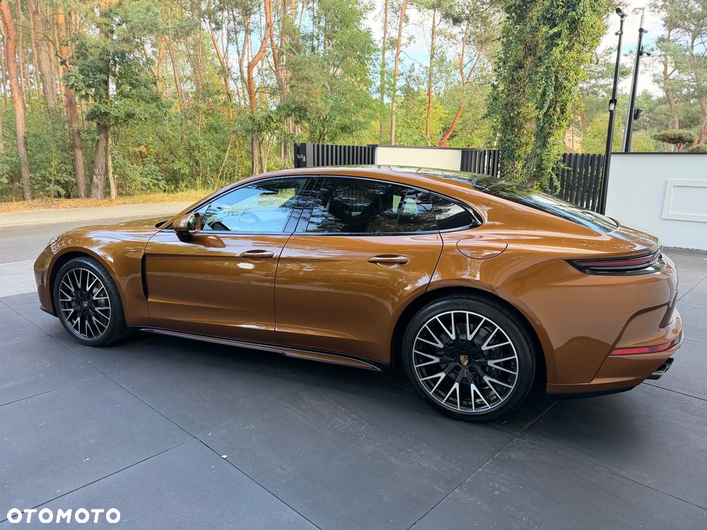 Porsche Panamera 4 E-Hybrid - 8