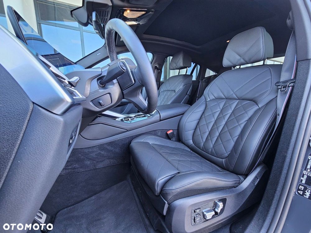 BMW X6 xDrive40d mHEV - 12