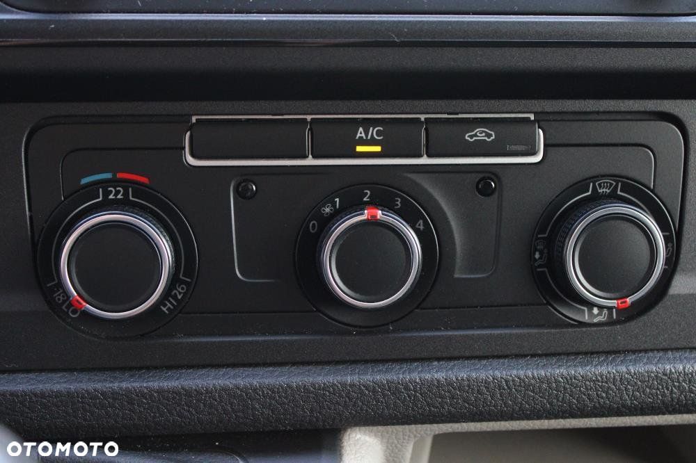 Volkswagen transporter - 12