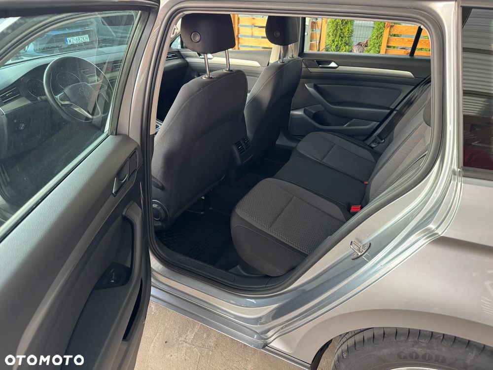 Volkswagen Passat 1.5 TSI EVO Essence DSG - 32
