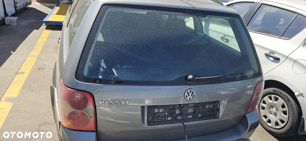 VW PASSAT B5 LIFT 00-03 1.9 TDI AWX - FOTEL PRŻÓD LEWY PRAWY KANAPA - 18