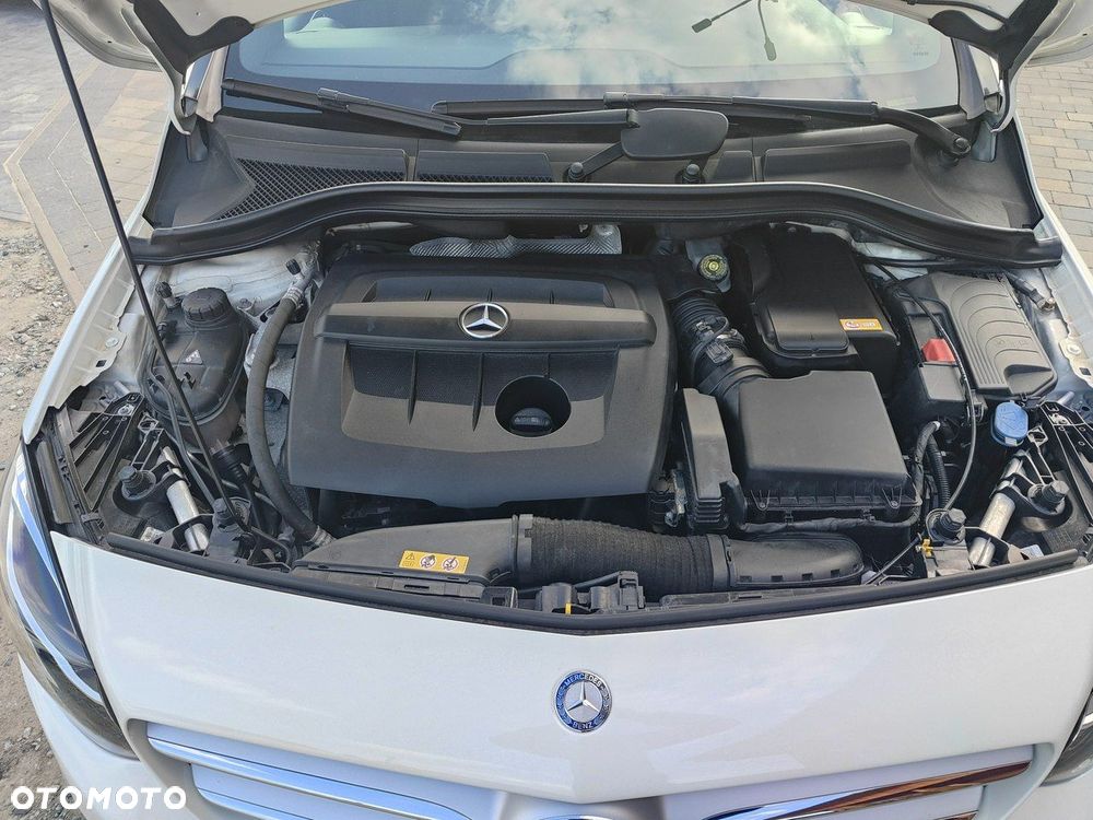 Mercedes-Benz Klasa B 180 d 7G-DCT Edition - 31