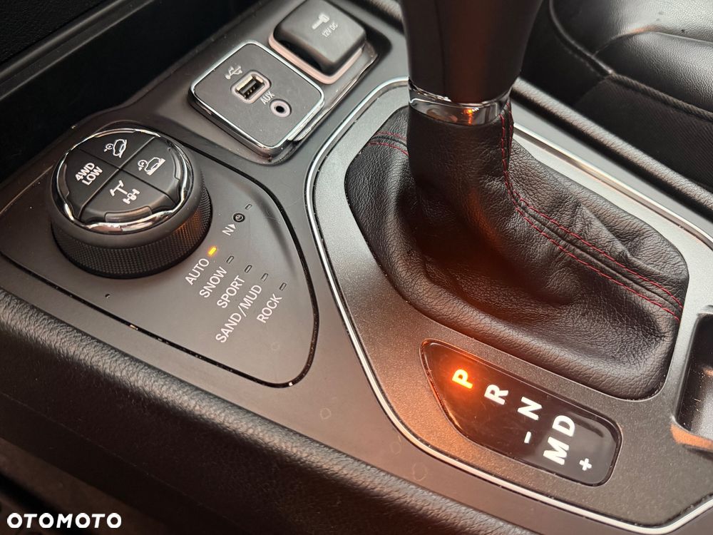 Jeep Cherokee 3.2 V6 Pentastar Active Drive Lock Autom Trailhawk - 25