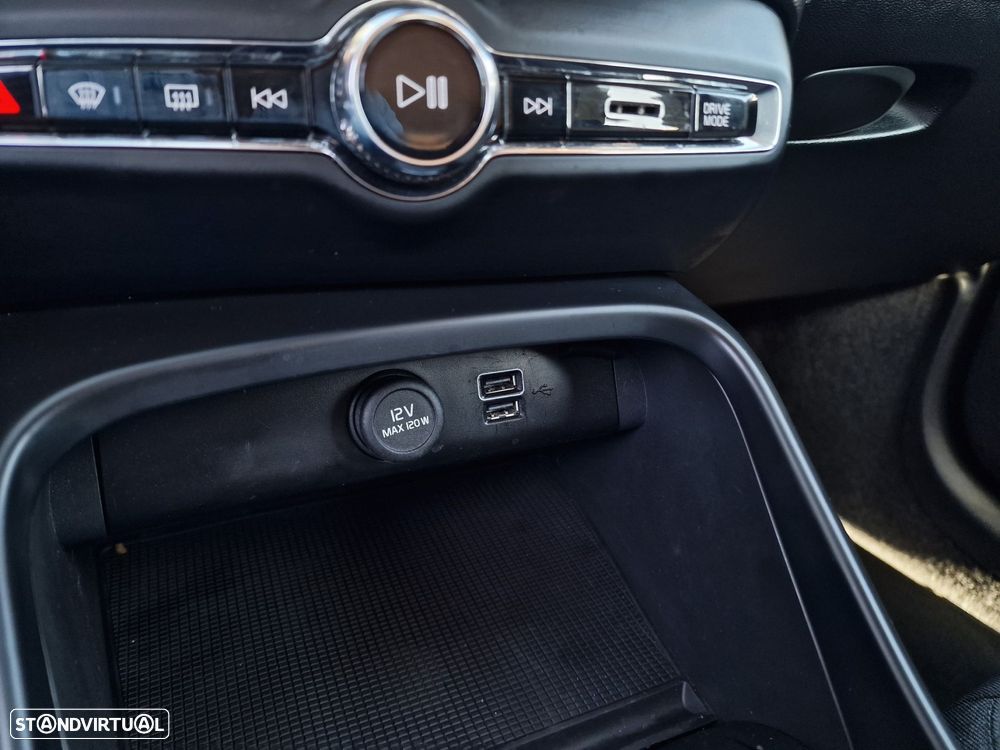 Volvo XC 40 T4 Recharge DKG Core - 24