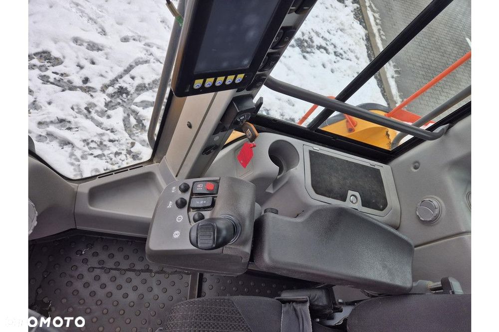 Volvo L 180 H - 24