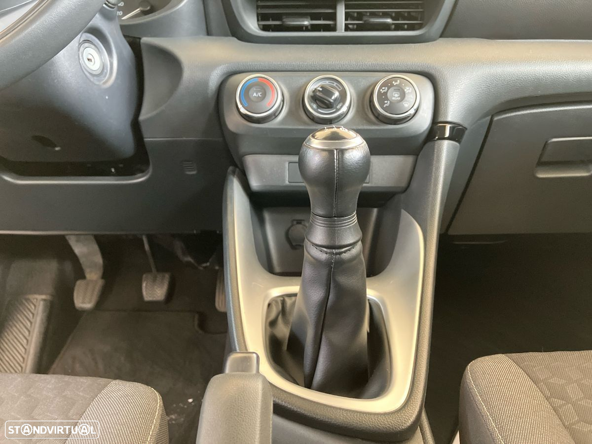 Toyota Yaris - 30