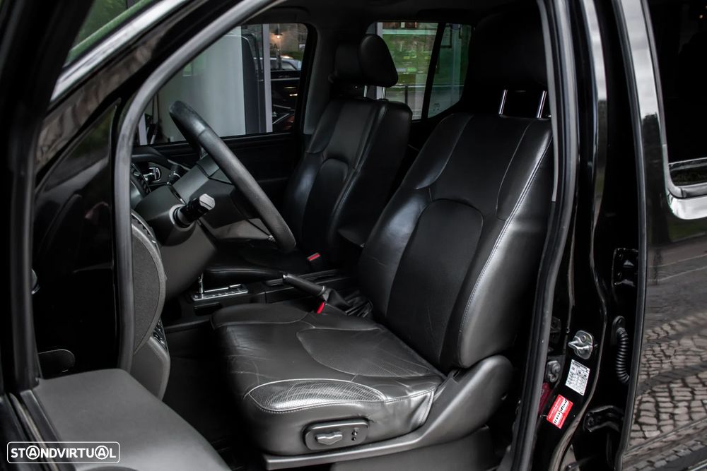 Nissan Navara 2.5 dCi CD SE AT 4WD - 22