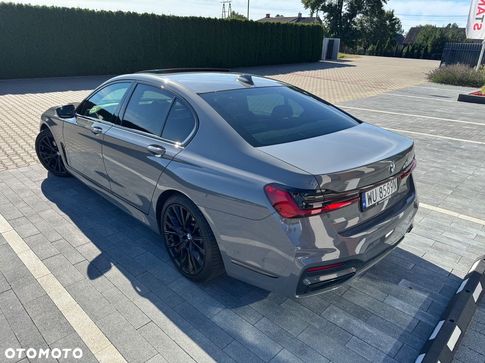 BMW Seria 7 740d xDrive sport - 27