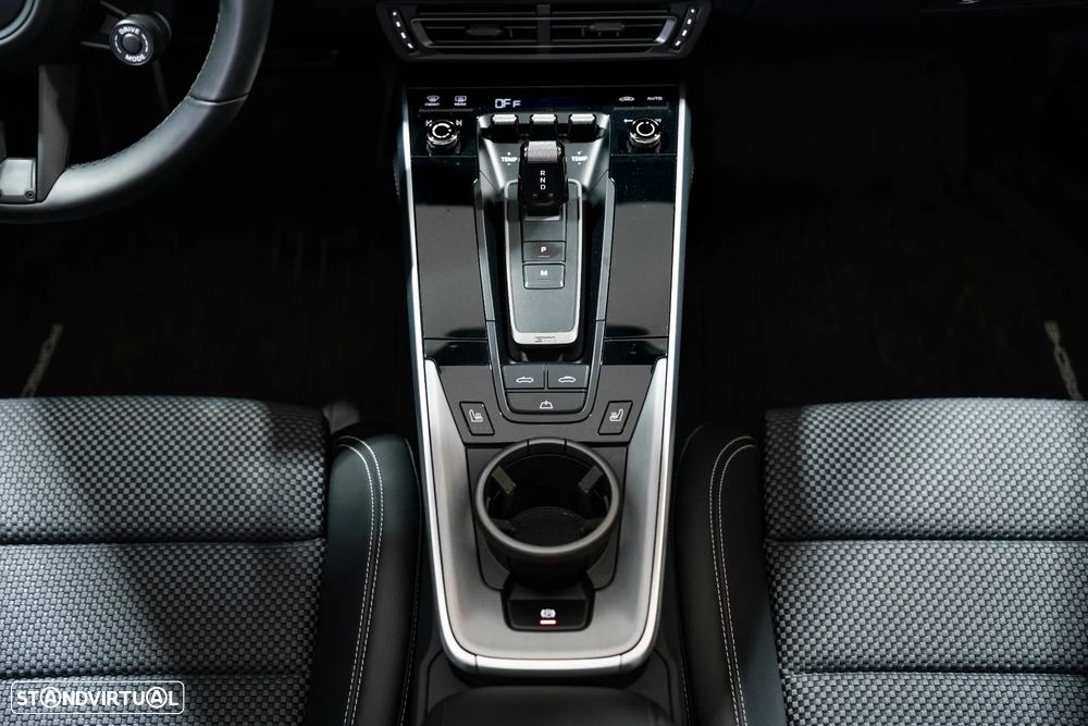 Porsche 911 (992) Carrera 4S Cabriolet PDK - 36