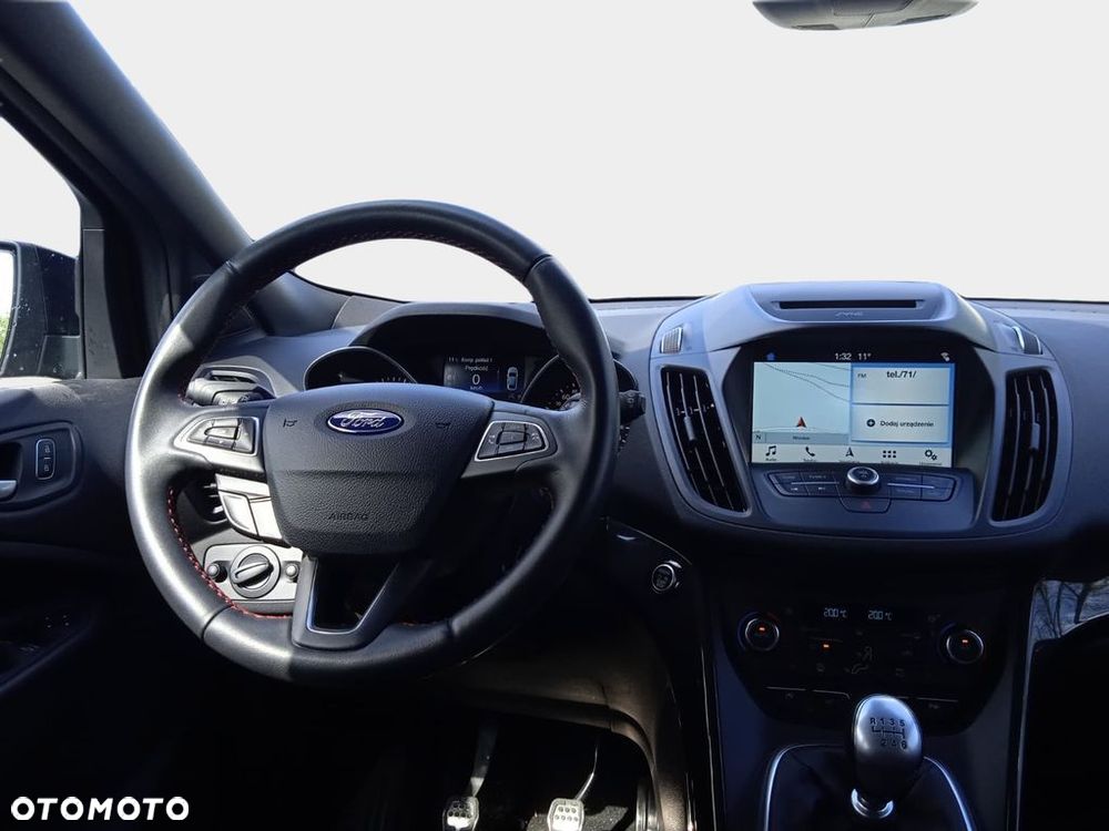 Ford Kuga 1.5 EcoBoost 2x4 ST-Line - 13