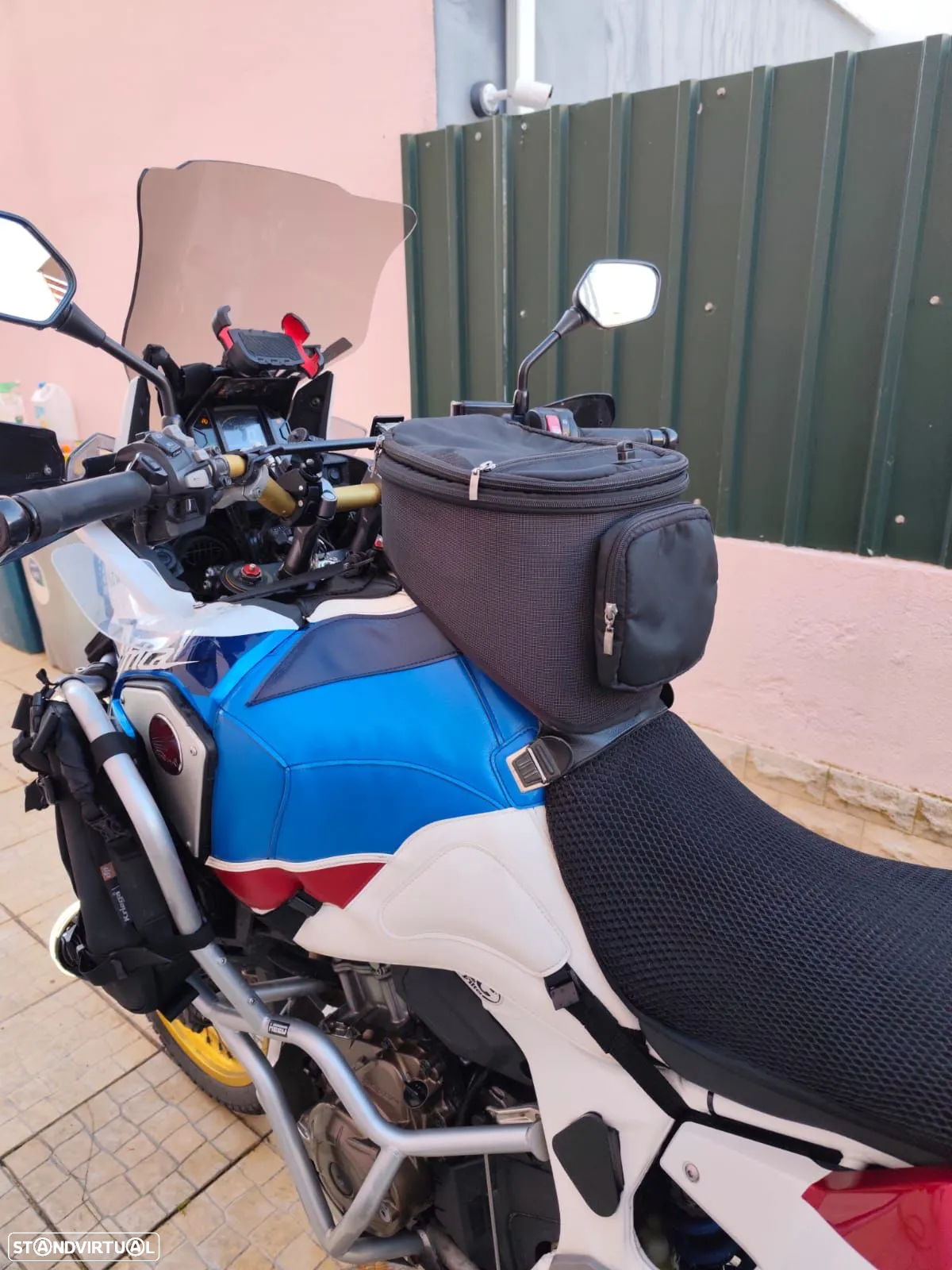 Honda Africa Twin Adventure Big tank - 25