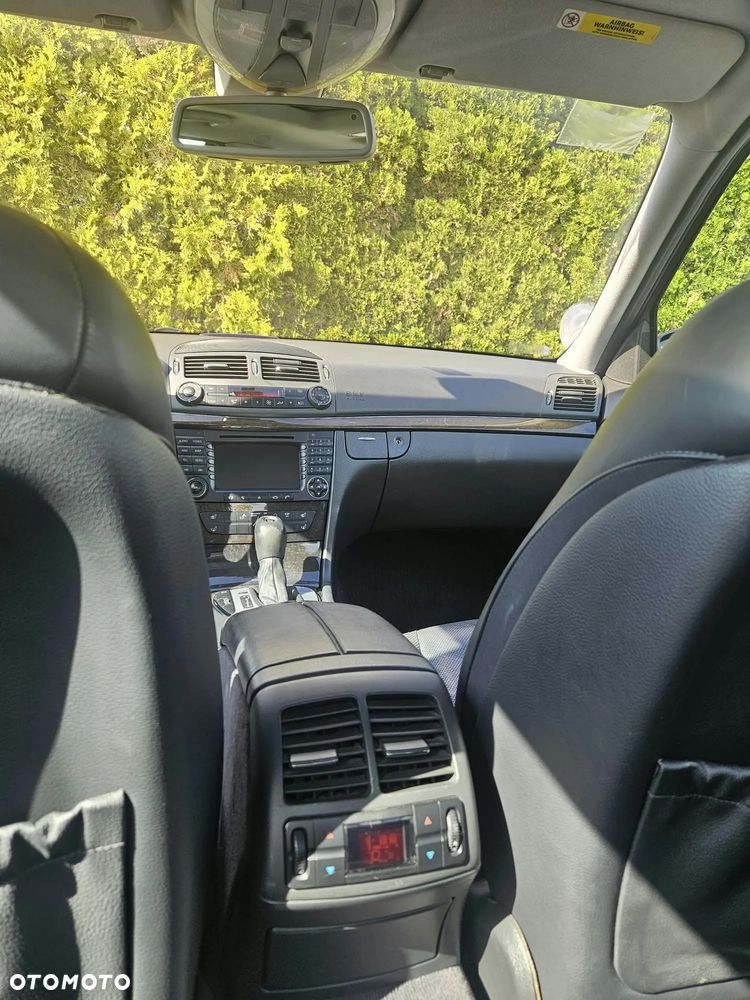 Mercedes-Benz Klasa E 500 4-Matic Avantgarde - 23