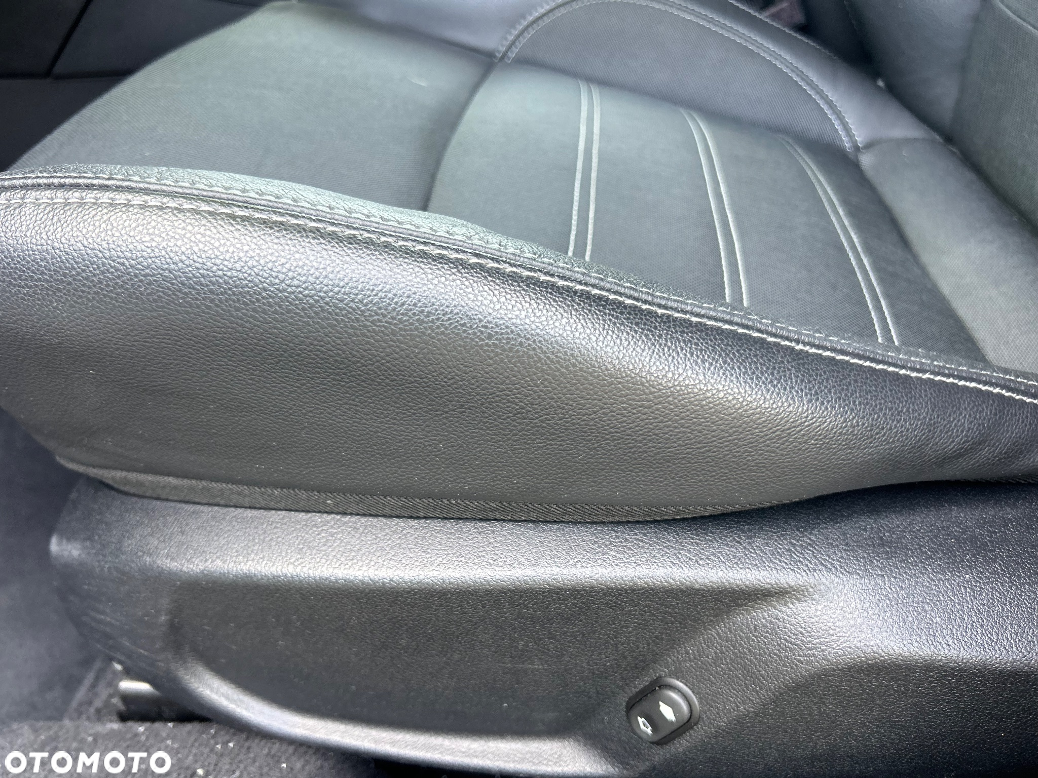 Ford Mondeo 2.0 TDCi Titanium - 23