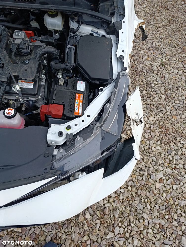 Toyota Corolla 1.8 Hybrid Club - 10