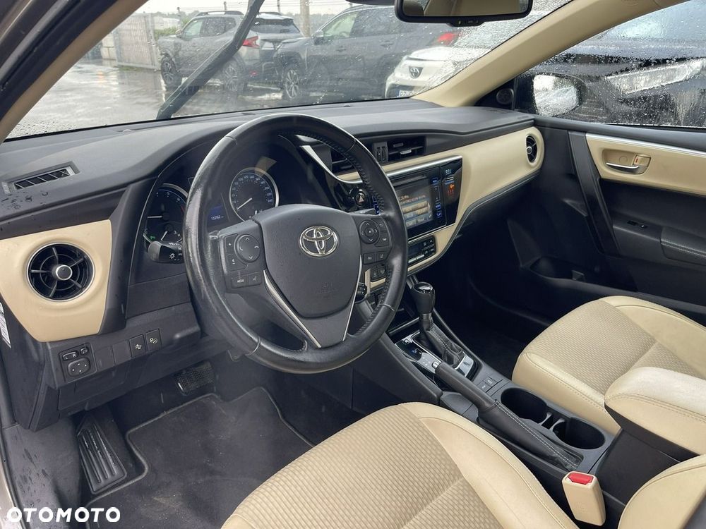 Toyota Corolla 1.6 Prestige MS EU6 - 10