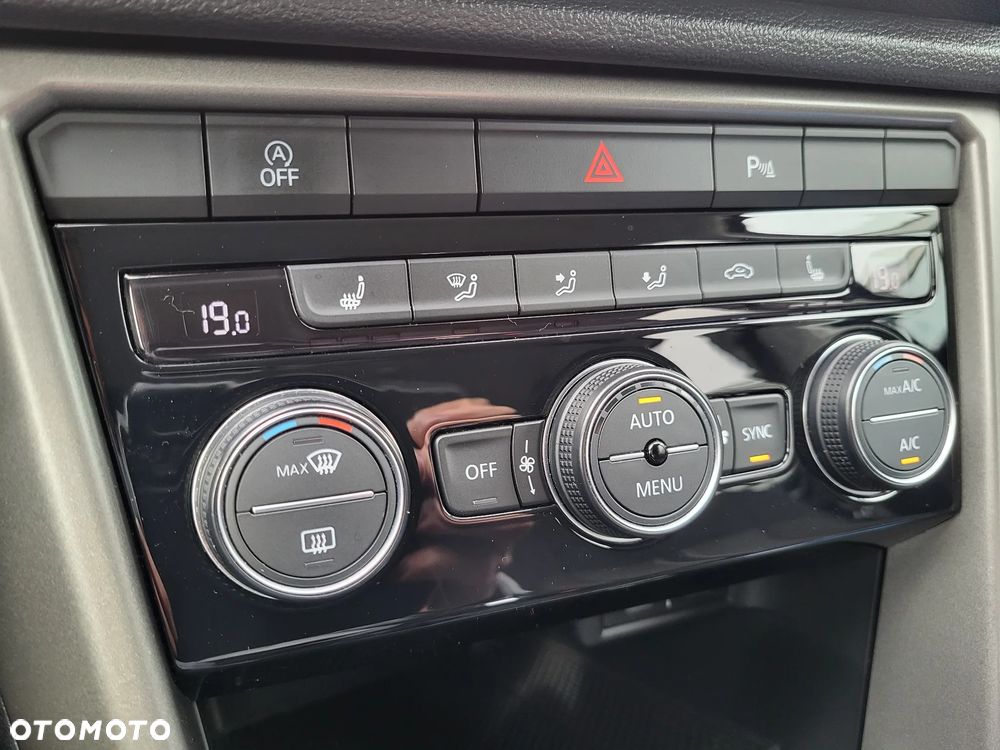 Volkswagen T-Roc 1.5 TSI ACT Advance DSG - 23