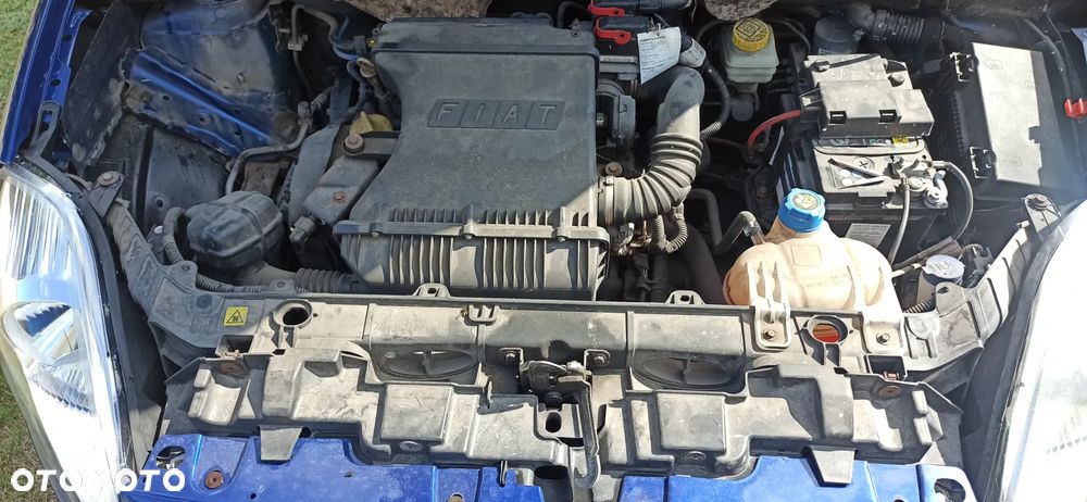 Fiat Grande Punto - 22