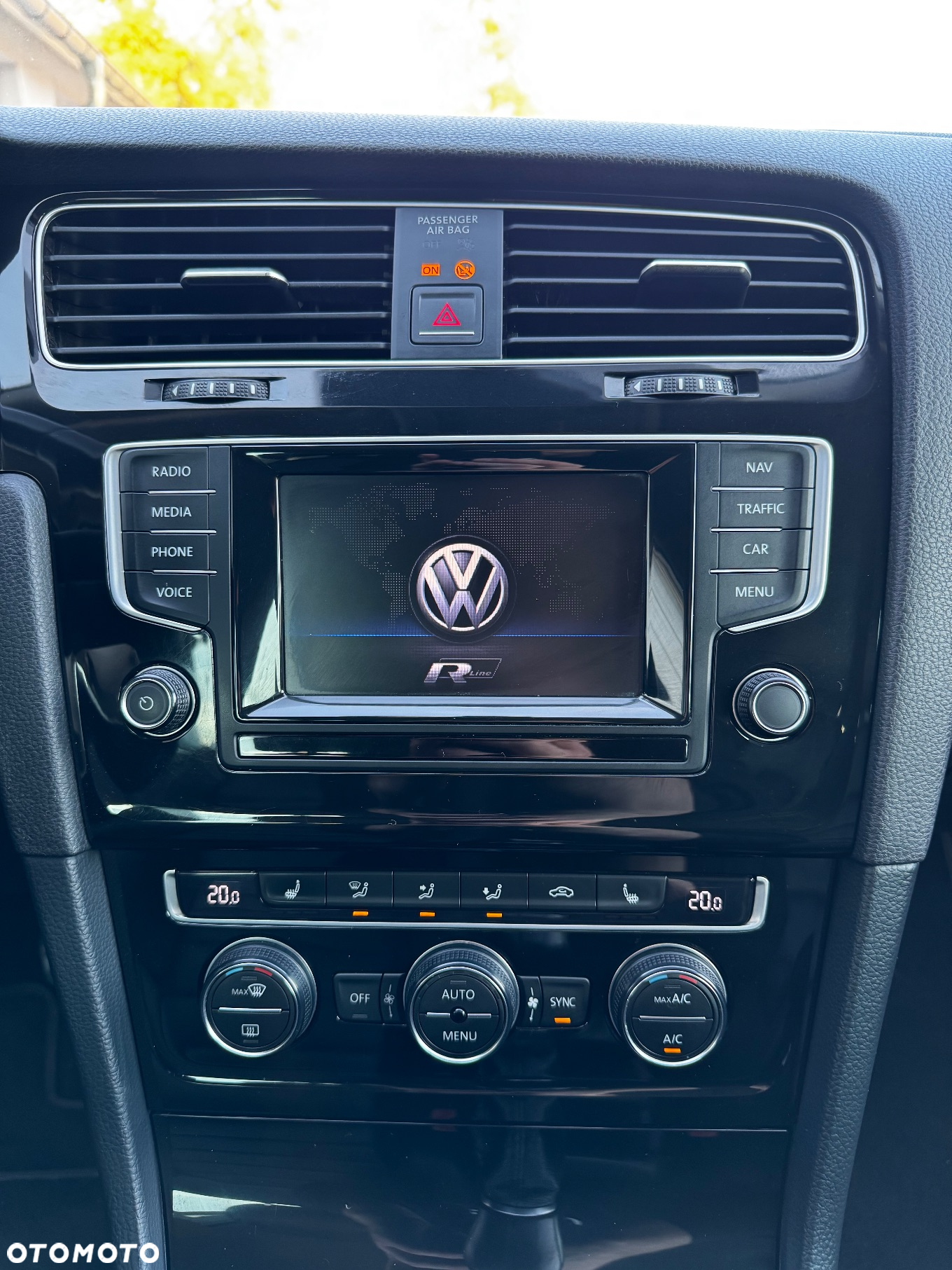 Volkswagen Golf 2.0 TDI (BlueMotion Technology) Highline - 23