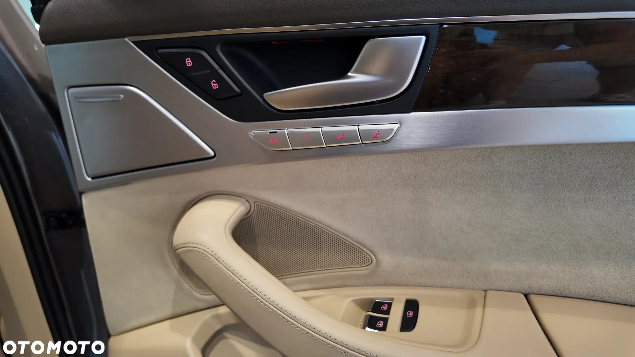 Audi A8 4.2 TDI clean diesel L Quattro - 32