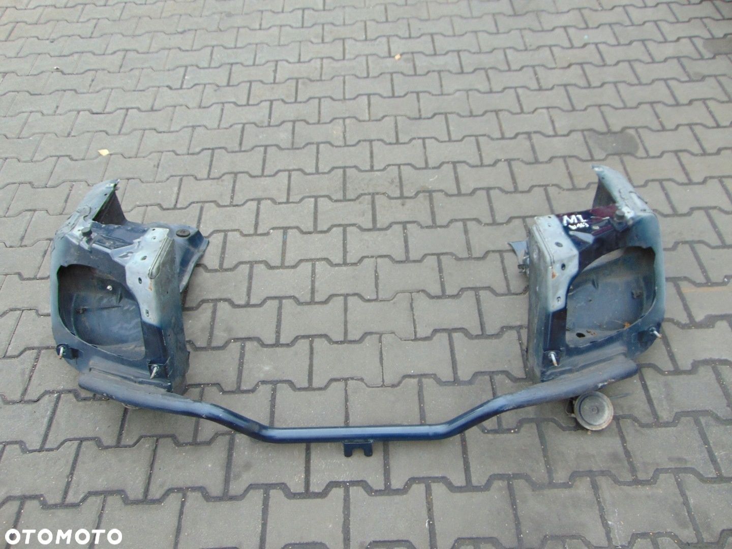 MERCEDES ML 163 OKULAR PAS WZMOCNIENIE BELKA PRZÓD W163 - 1