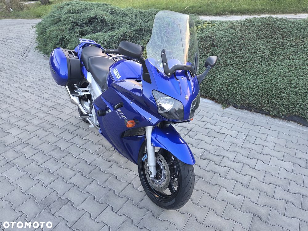 Yamaha FJR - 9