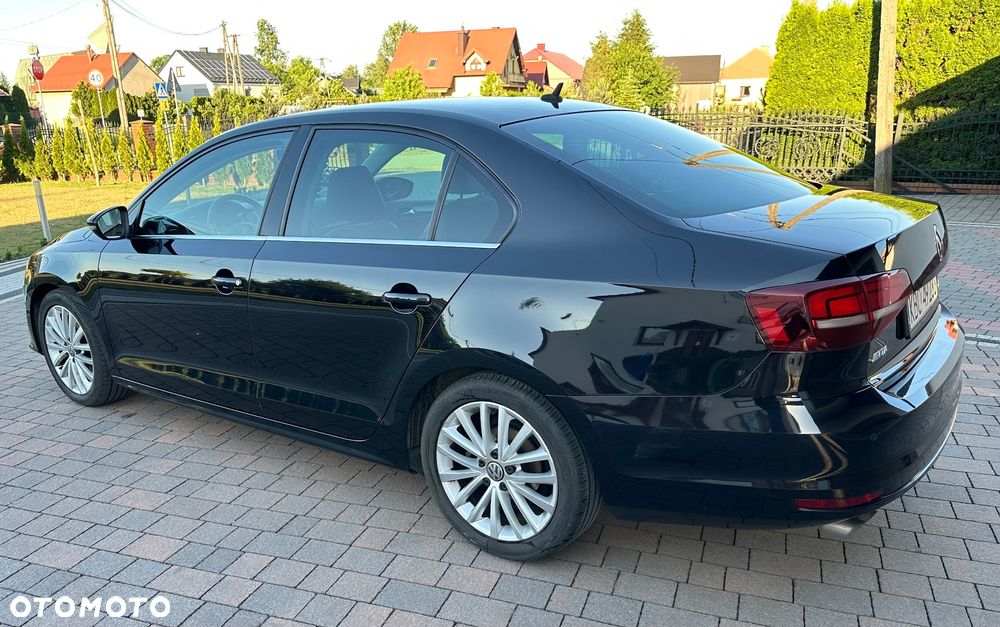 Volkswagen Jetta 1.4 TSI BMT Comfortline - 2